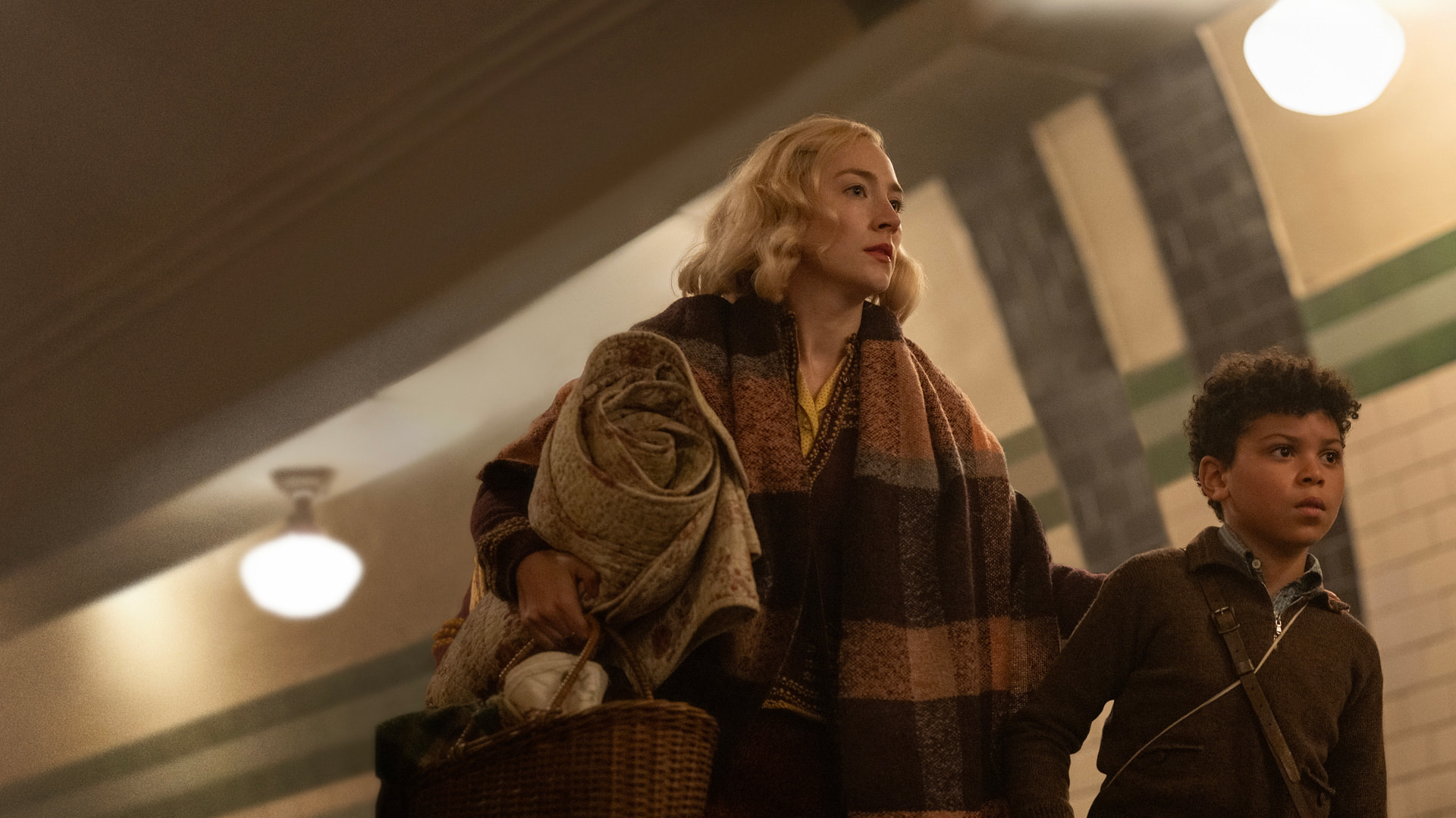 Apple shares trailer for new Saoirse Ronan WWII film ‘Blitz’