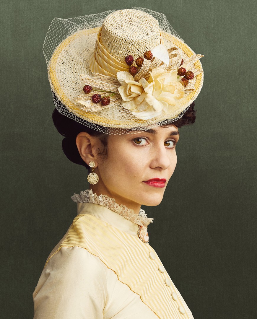 Tuppene Middleton as Frances dressed in Victorian white clothing