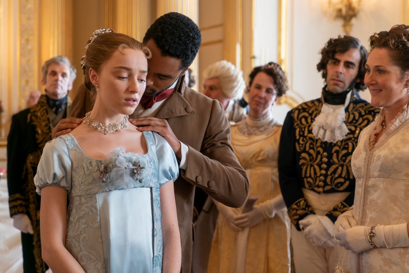 Simon Basset places a necklace around Daphne Bridgerton in Bridgerton Season 1 Episode 4