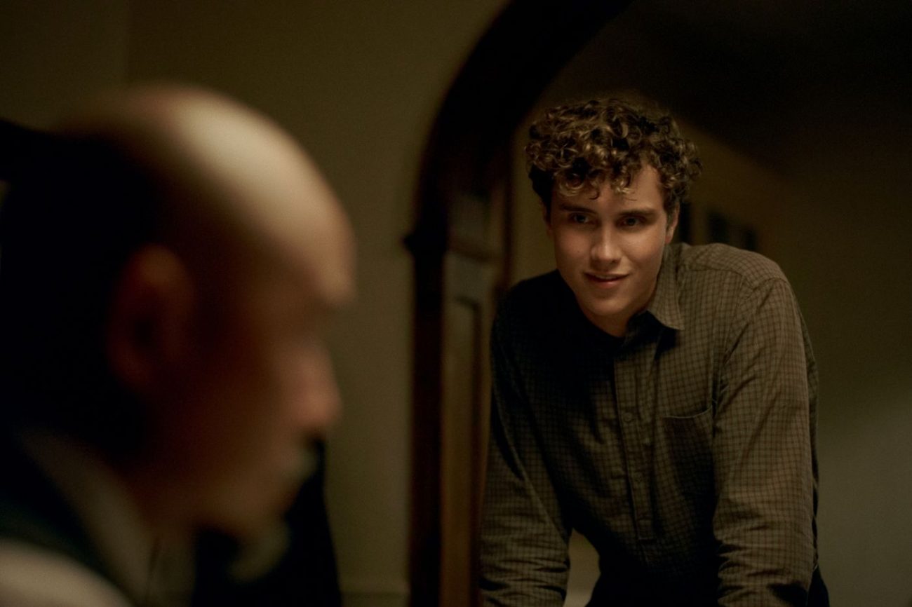 Caleb and Lee talking in the kitchen in East of Eden
